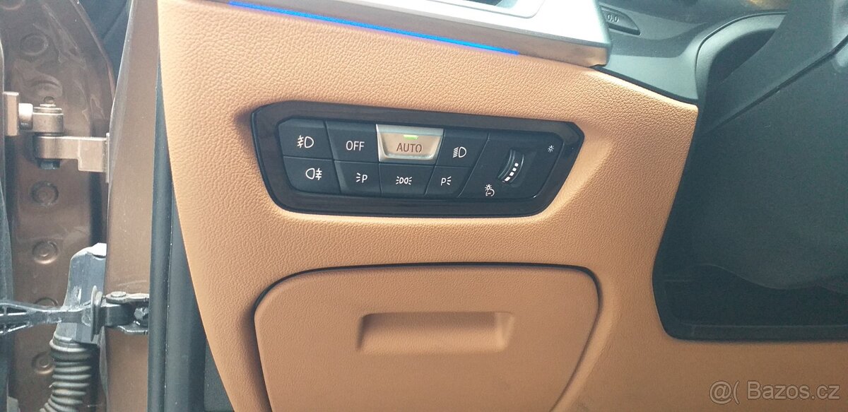 BMW 318d Luxury line - 16