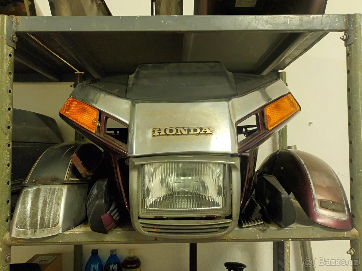 Honda GoldWing - 16