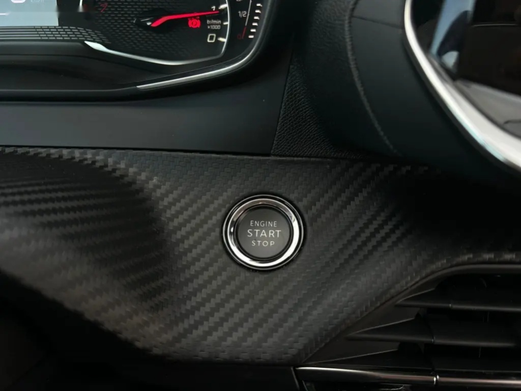 Peugeot 2008, ALLURE 1.2PT 100"MAN6"Zimáky - 16