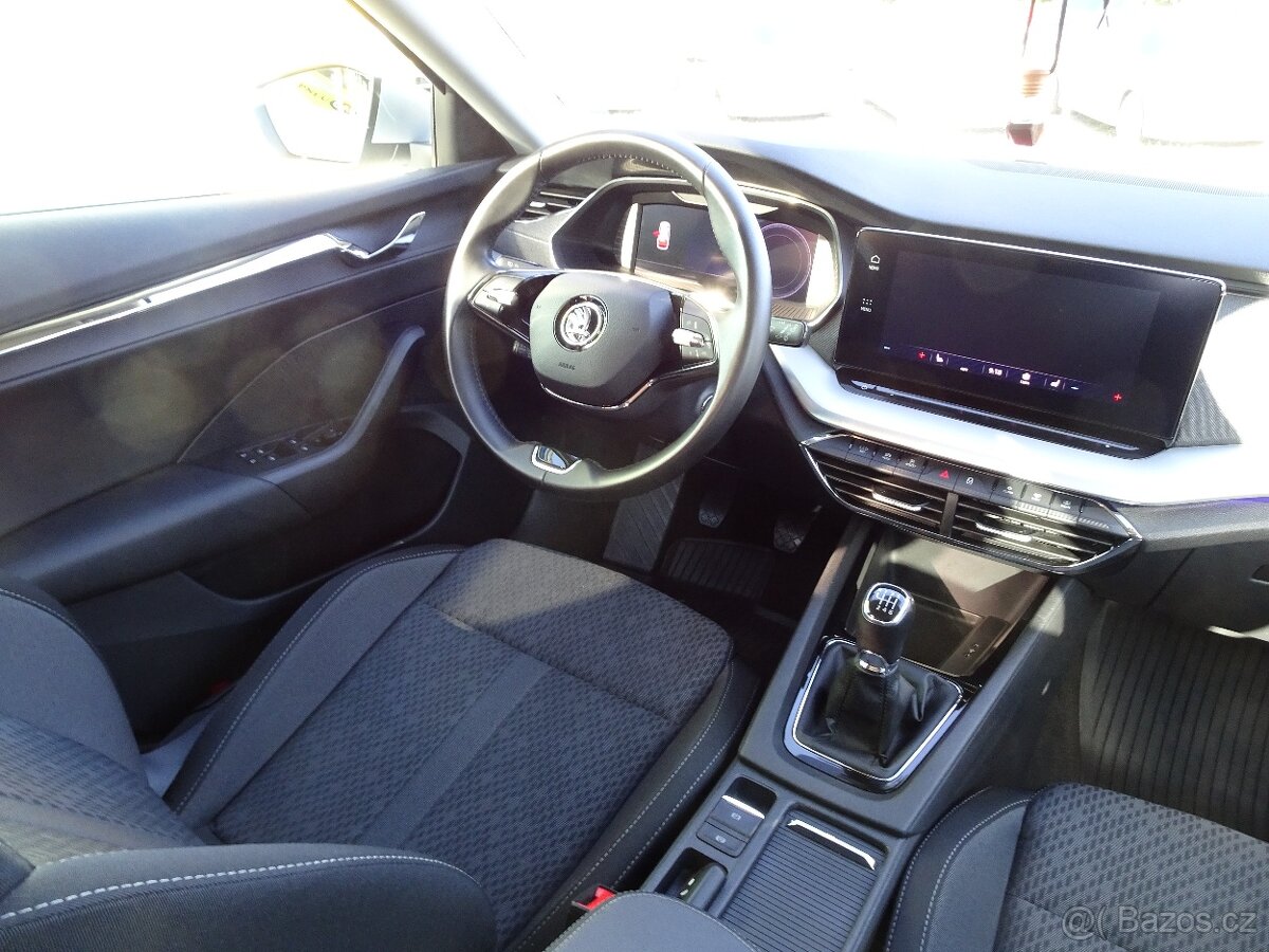 Škoda Octavia 2.0 TDi Combi - 16