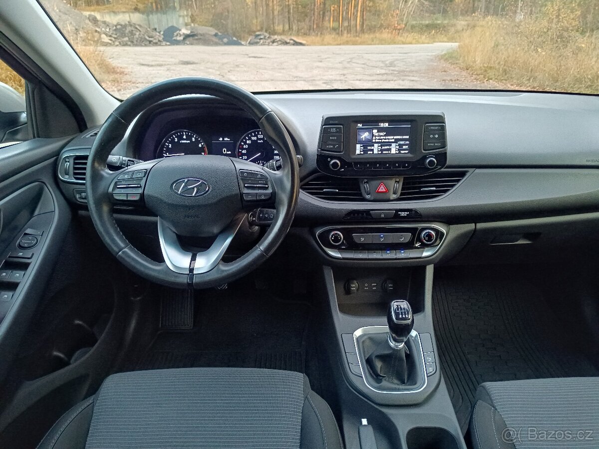 Hyundai I30 kombi rok 2018,najeto: 112.252 km, Nové v CZ - 16