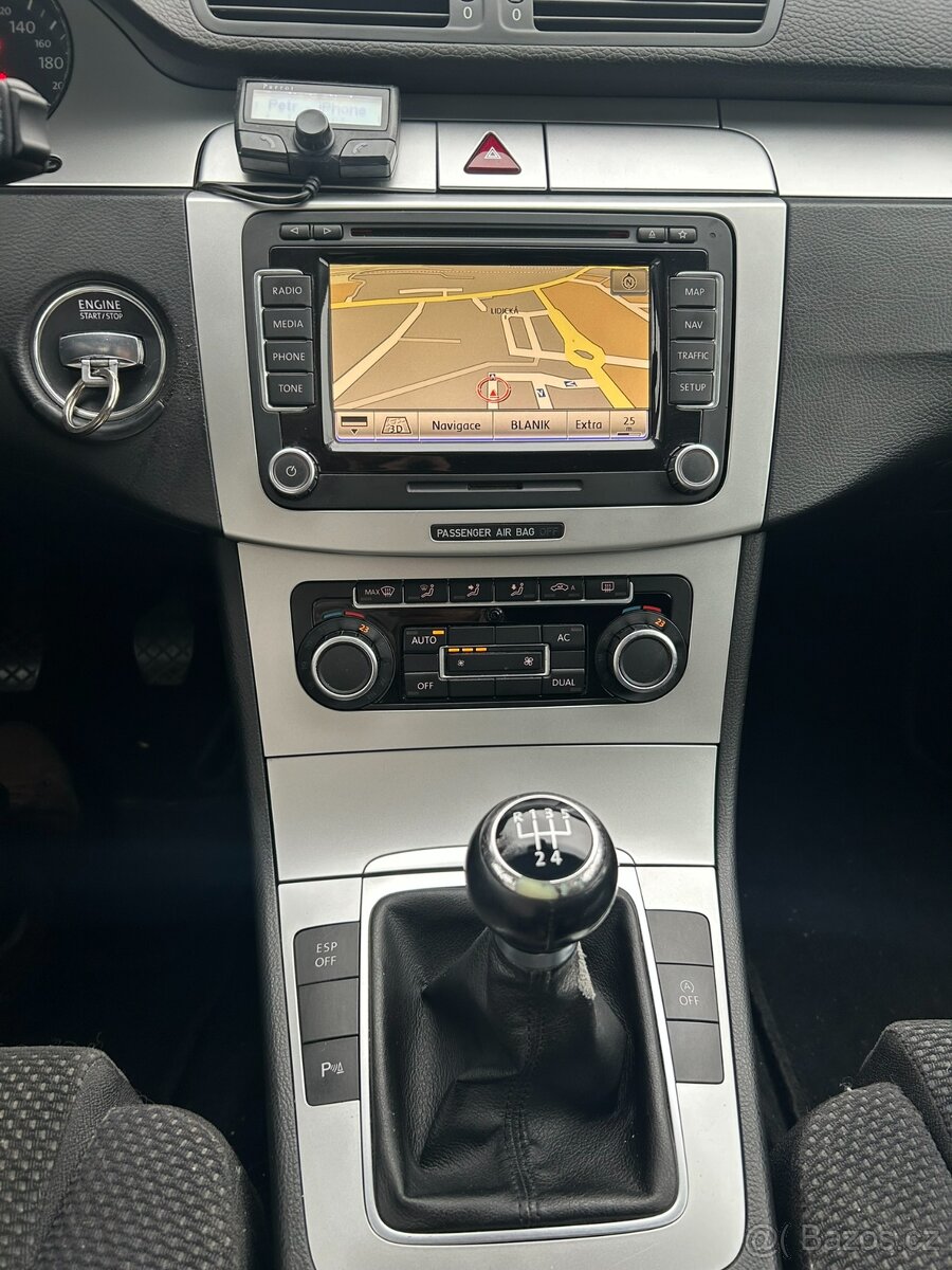 VW Passat B6 1.6 TDI - 16