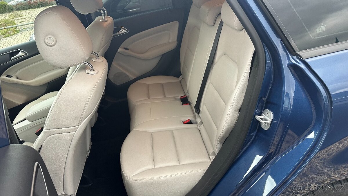 Mercedes-Benz B200i 115kW ALU,Kůže,PDC - 16