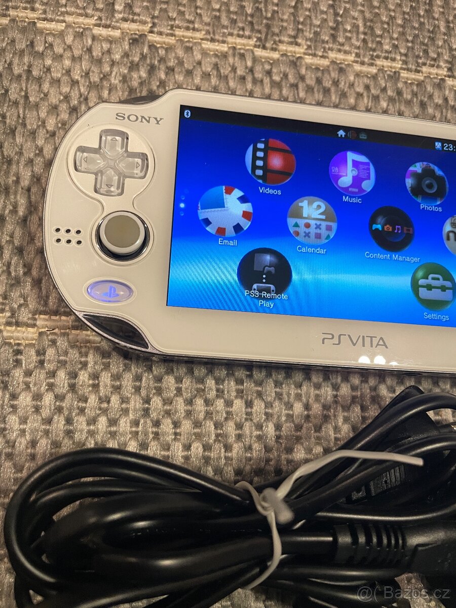 PS VITA PCH-1001 - OLED biela - 16
