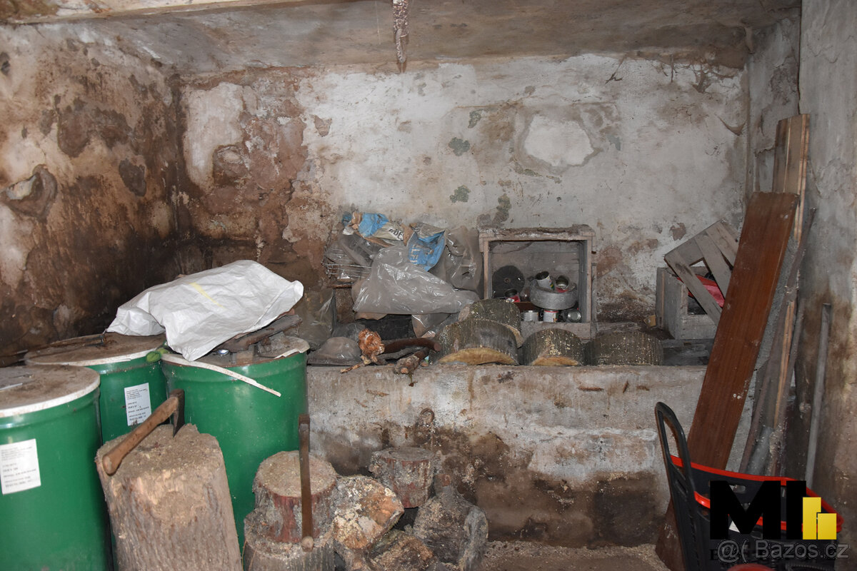 Prodej rodinného domu 378 m², pozemek 1 660 m², Bartošovice - 16