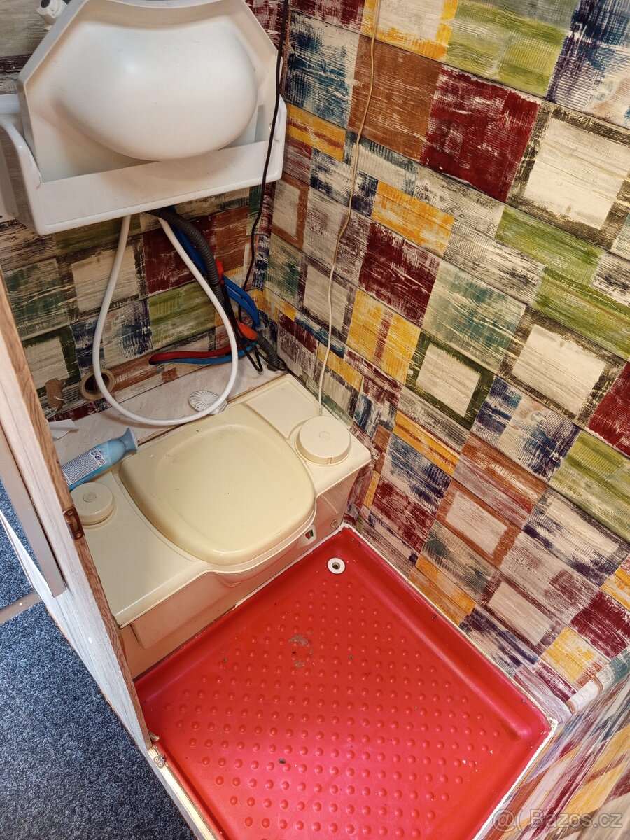 OBYTNÉ AUTO MERCEDES 100D VÝMĚNA MOŽNÁ - 16