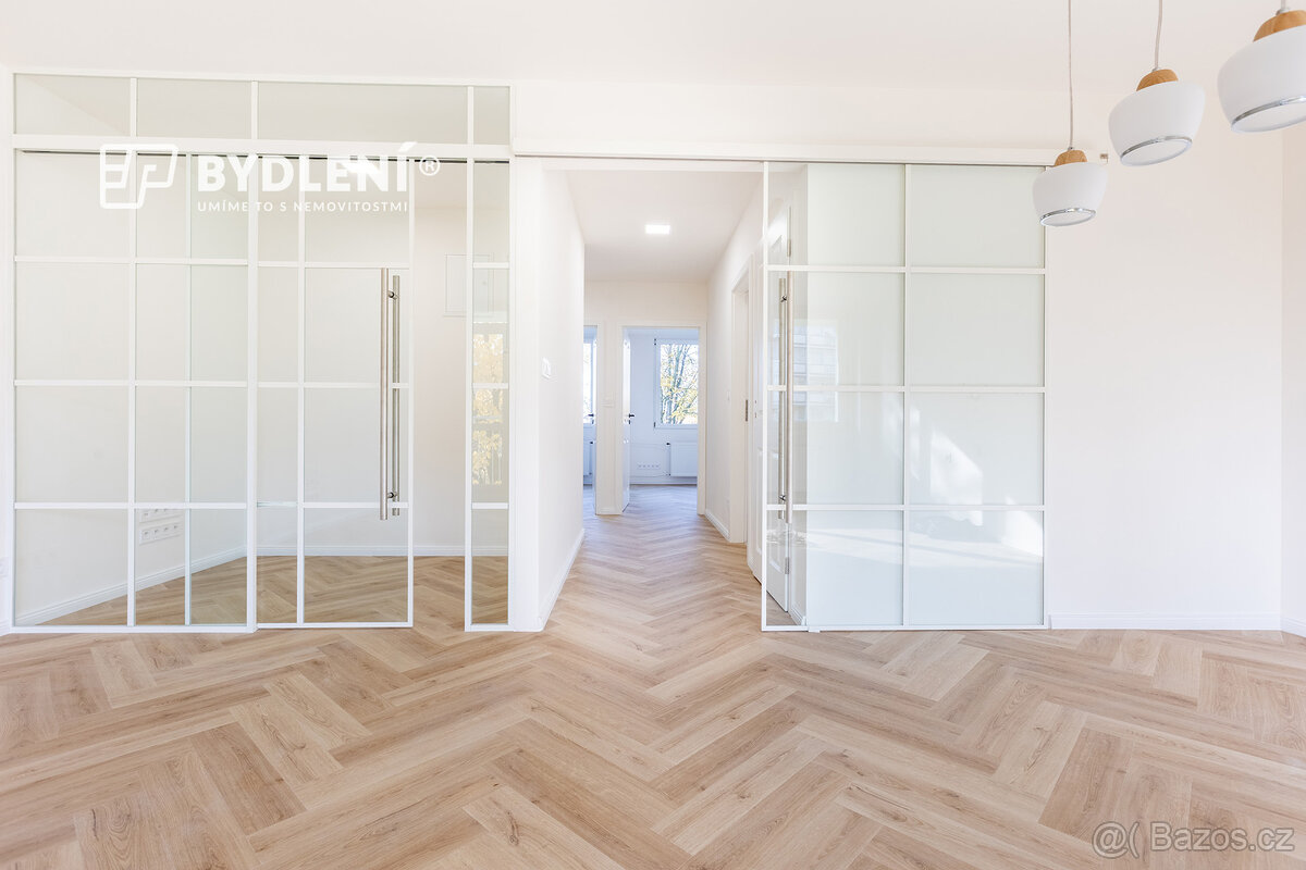 Kompletně zrekonstruovaný designový byt 3+kk (76 m²) s nadst - 16