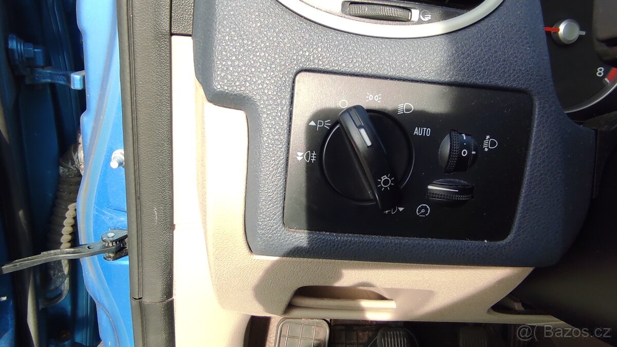 Ford Focus 1,6i Kombi - 16