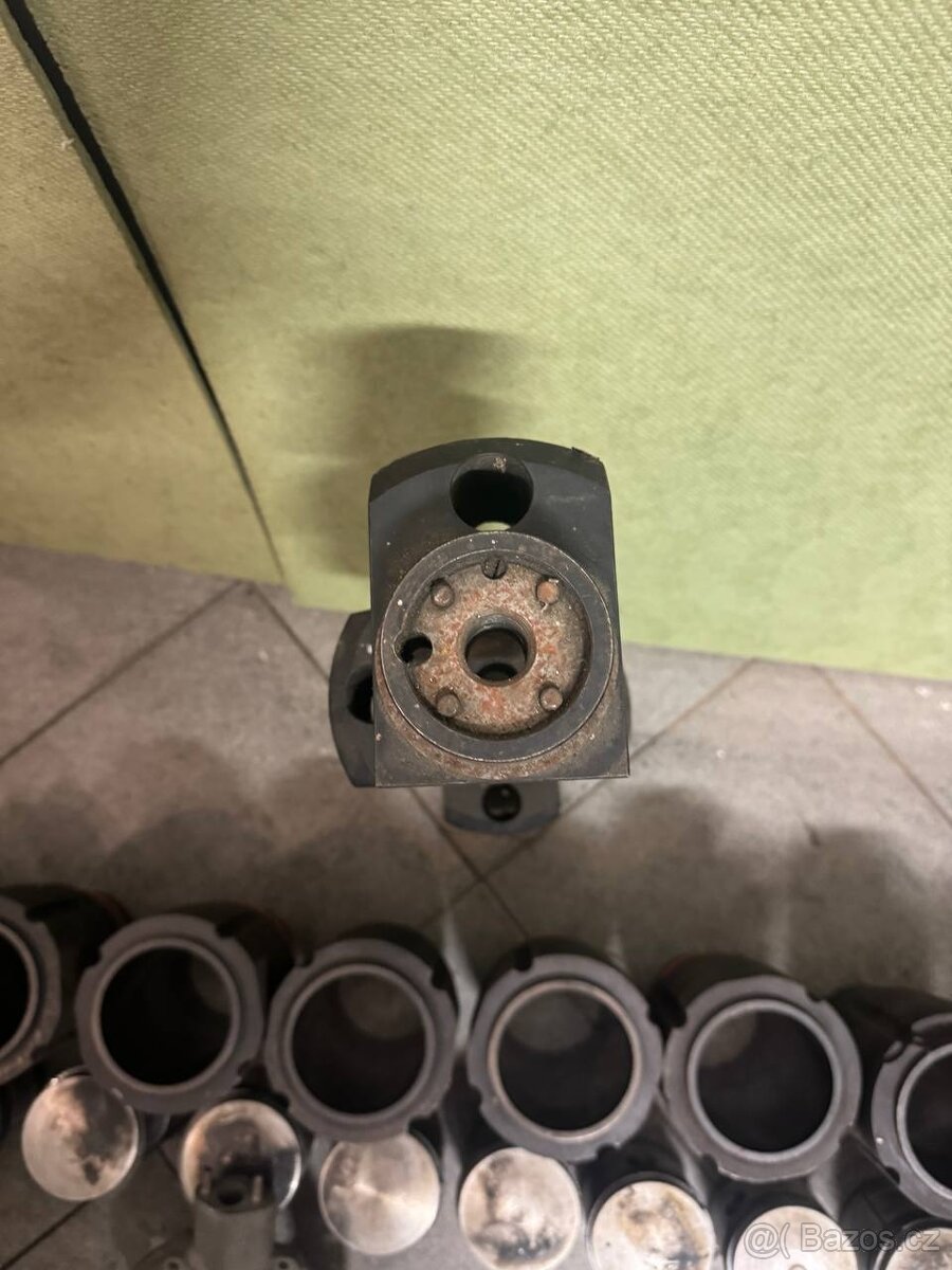 Tatra 87 motor - náhradní díly - 16