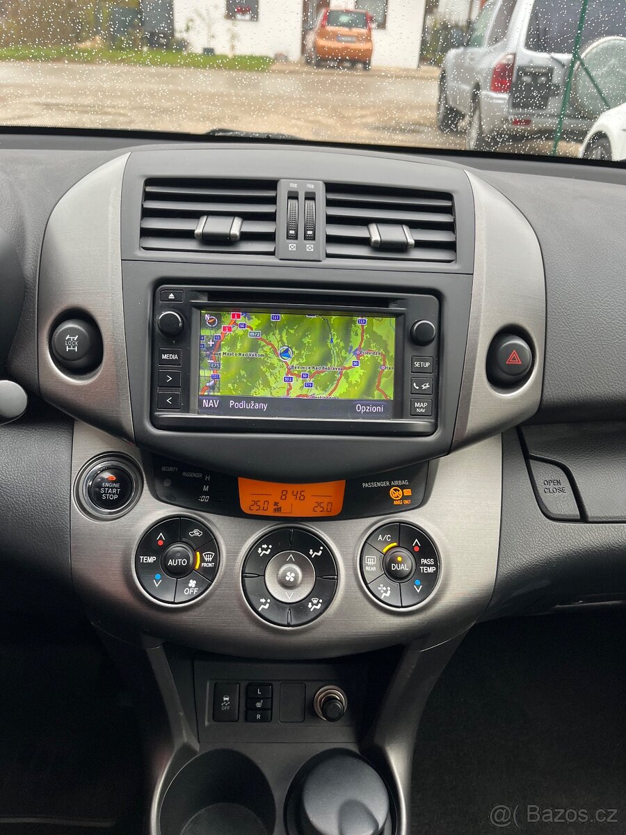 Toyota Rav4 D-4D 4x4 = Uzávierka, Top Stav, Bez korozie = - 16