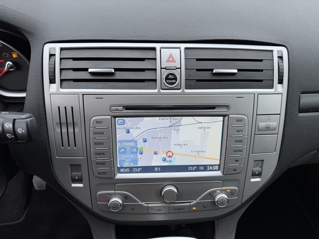 Ford Kuga, 2.0 TDCI 4x4 103 kW Titanium - 16