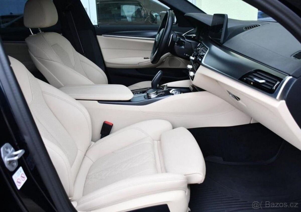 BMW Řada 5 520i M-SPORT 1M ČR - 16