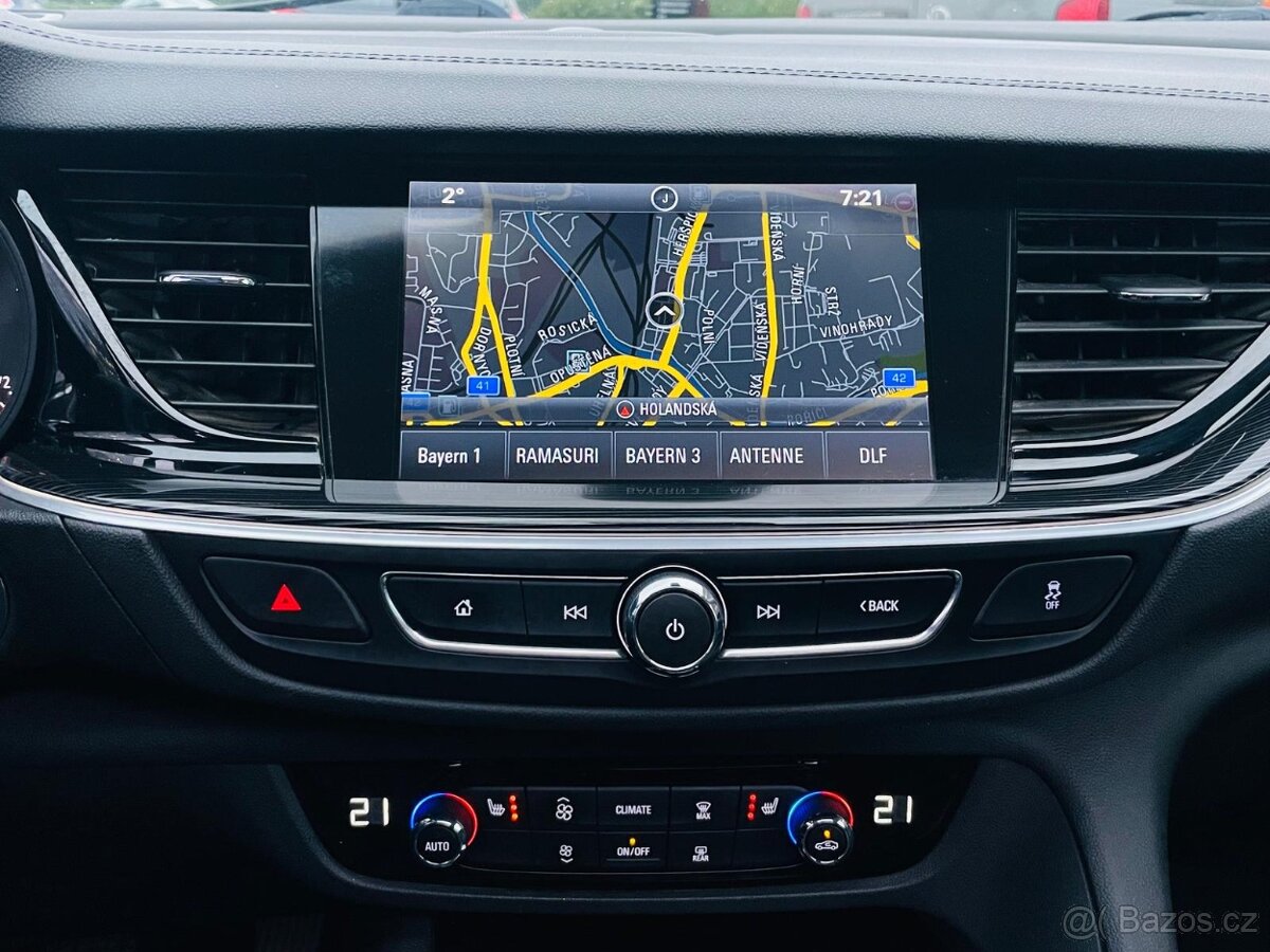 Opel Insignia 2.0CDTi 4x4 MANUÁL KAMERA VÝHŘEV TAŽNÉ - 16