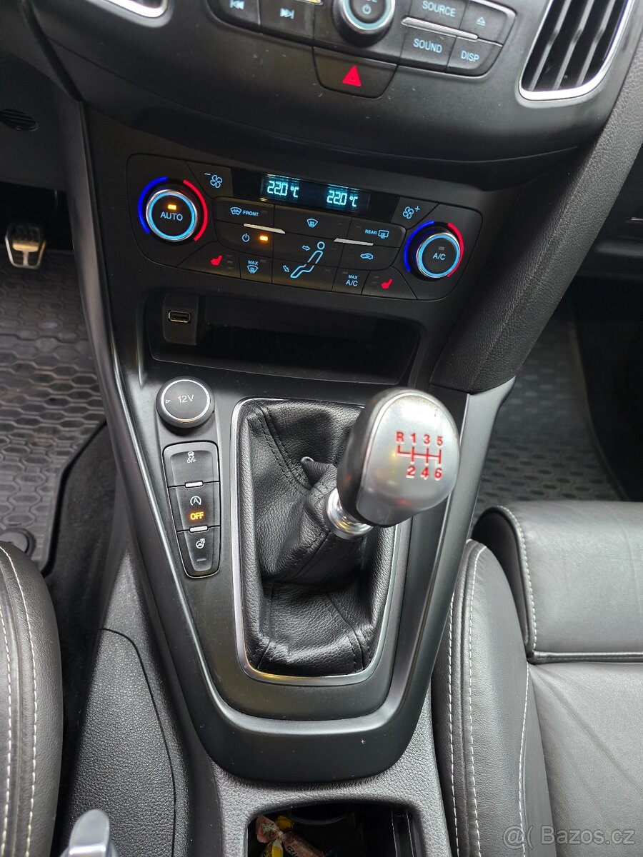 Ford Focus ST 250 ecoboost - 16