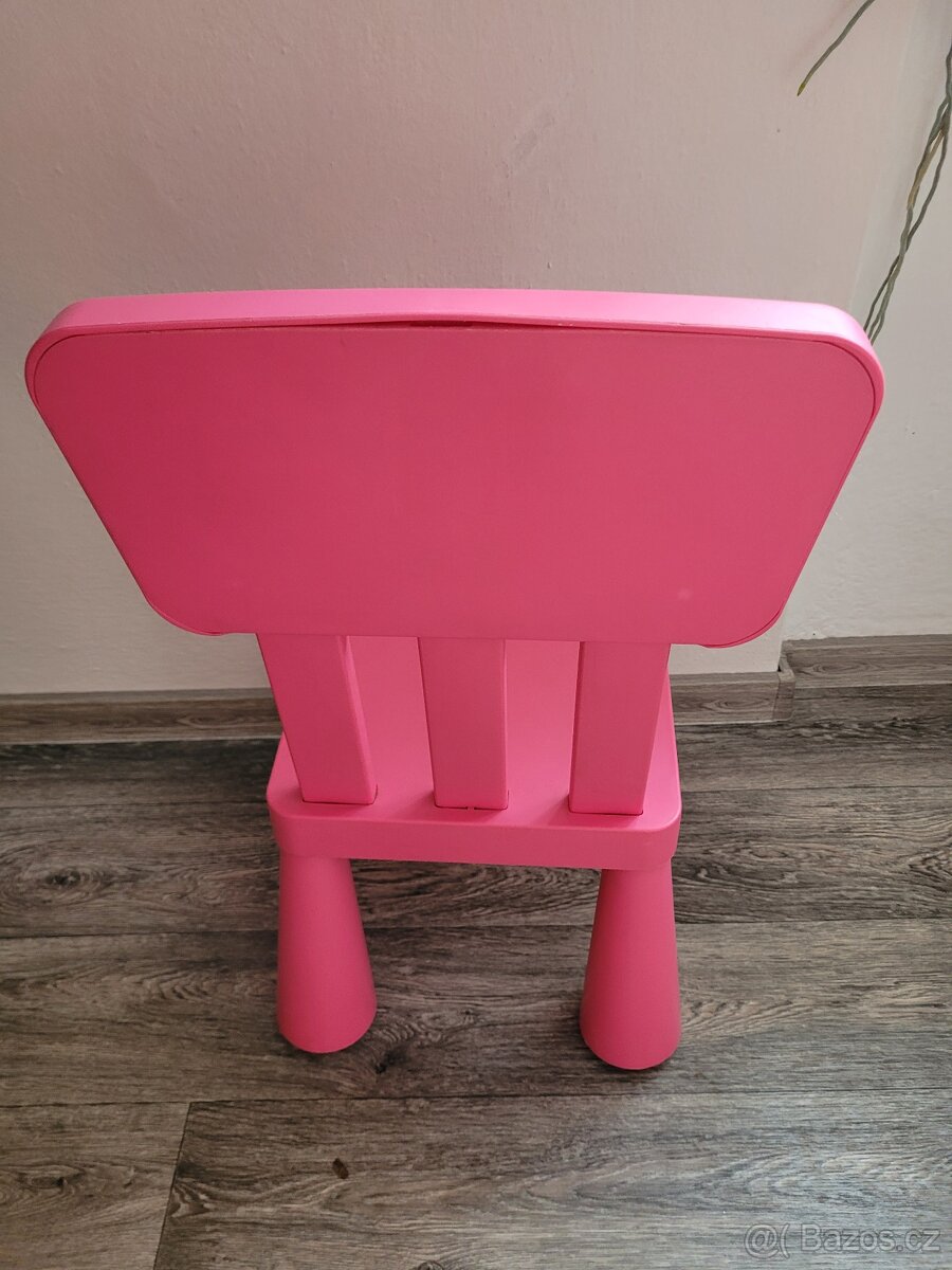 Ikea dětský set - stůl a 2 růžové židle - 16