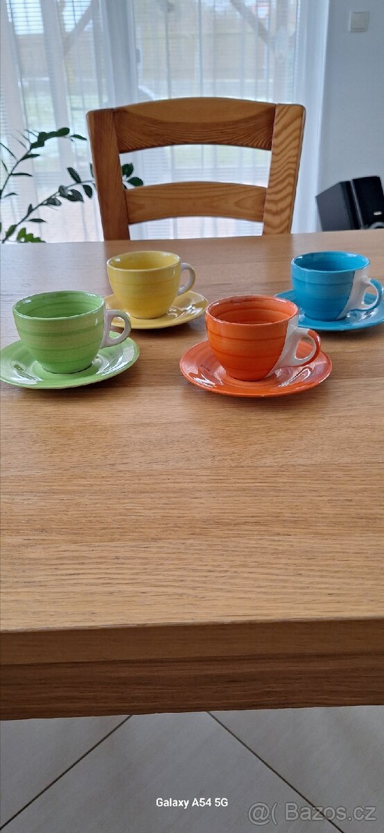 Sada veselých hrnečků. - 16