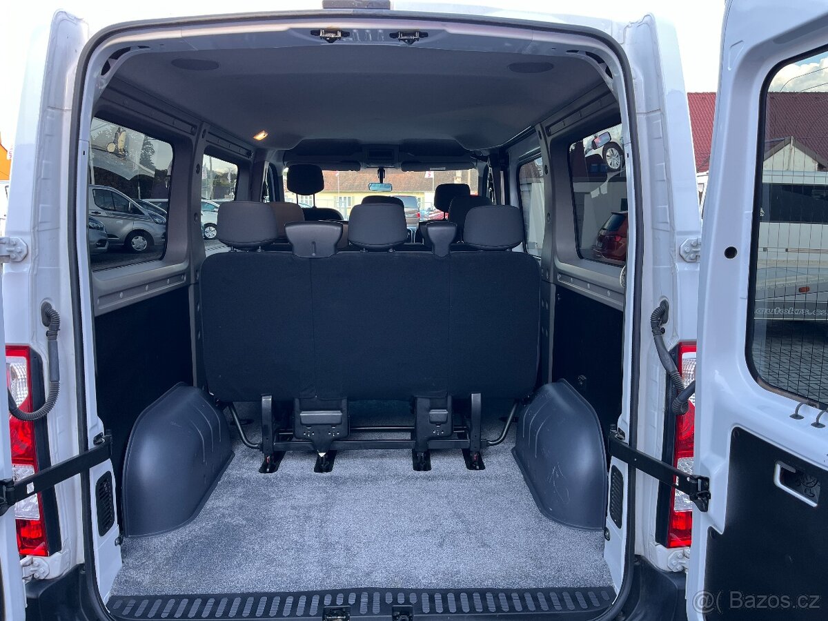 Renault Master 2,3DCi Bus 8mís, vč.DPH,Klima,Temp,CarPlay,TZ - 16