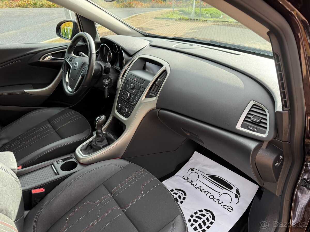 OPEL ASTRA J 1.4 T 103kW-2012-146.830KM-VÝHŘEV,AC-DOBRÝ STAV - 16