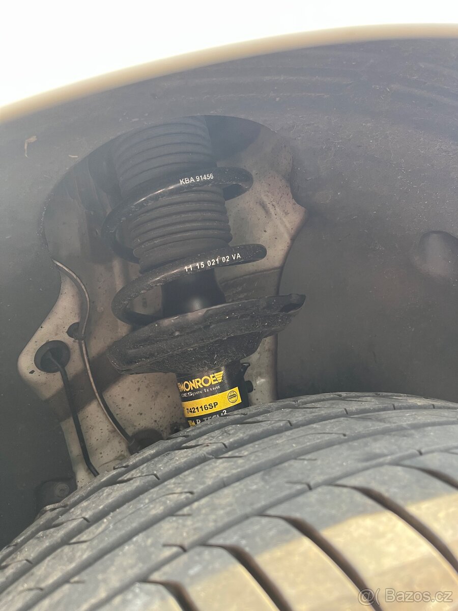 Volkswagen Golf 7 Variant 1.6TDI 85kW - 16