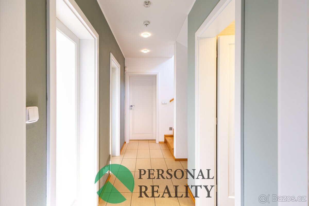 Prodej rodinného domu 6+kk se zahradou a garáží, Mladá Boles - 16