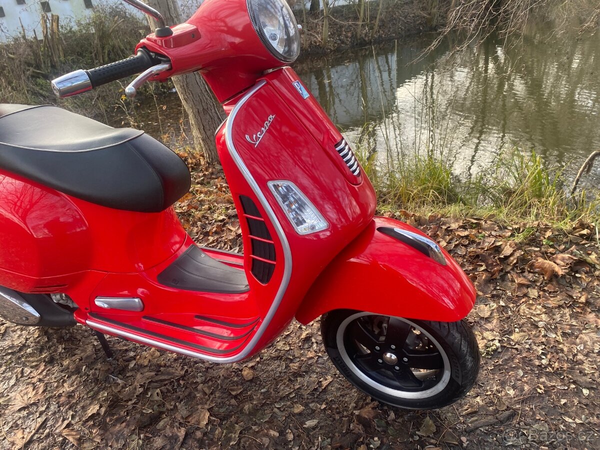 Vespa Gts 300 Super - 16