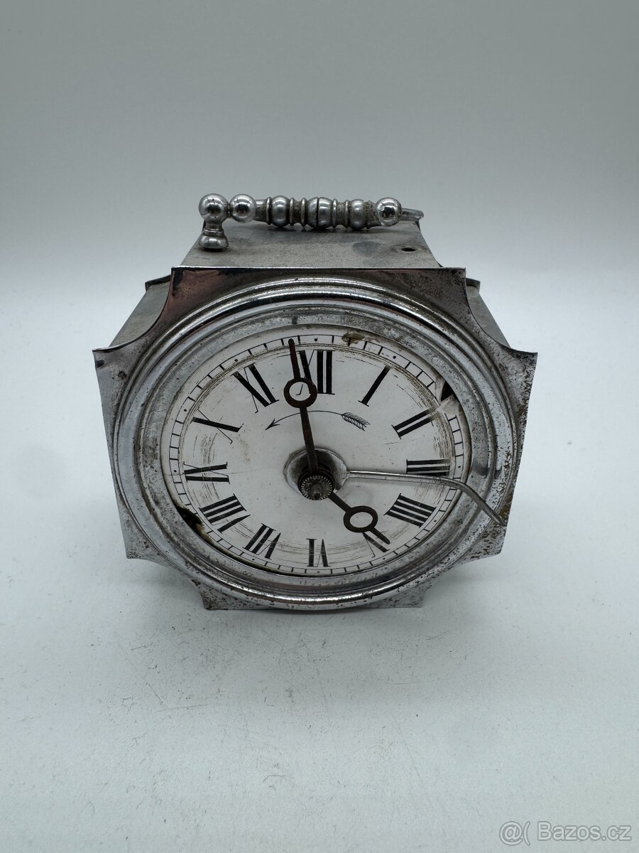 Sběratel nabízí staré budíky - 16