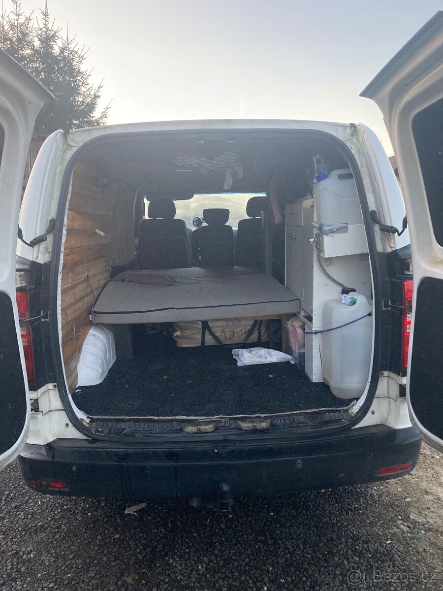 Hyundai h1 camper - 16