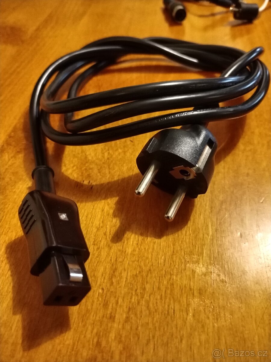 Retro sestava NF zesilovače - 16