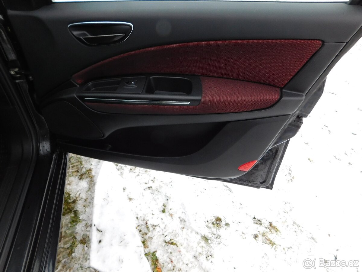 Fiat Bravo 1.4 T-JET,,výkon 110 Kw,BEZ KOROZE,Pěkný - 16