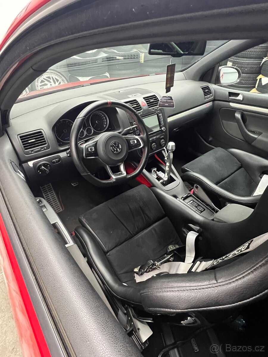 Golf V gti 290ps vzduch Carbon, recaro - 16