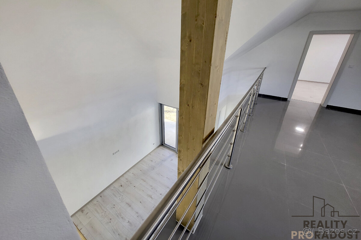 Prodej moderní novostavby domu 5+kk s garáží a pozemkem 958 - 16