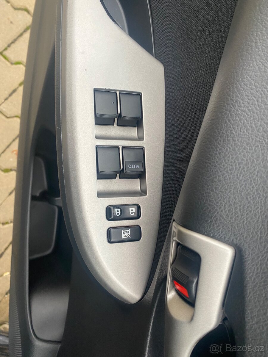 Toyota Corolla 1,6 Valvematic 97 kw Sol - 16