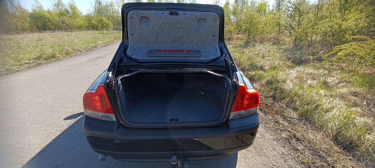 Volvo S60 2.4i 103kW - 16