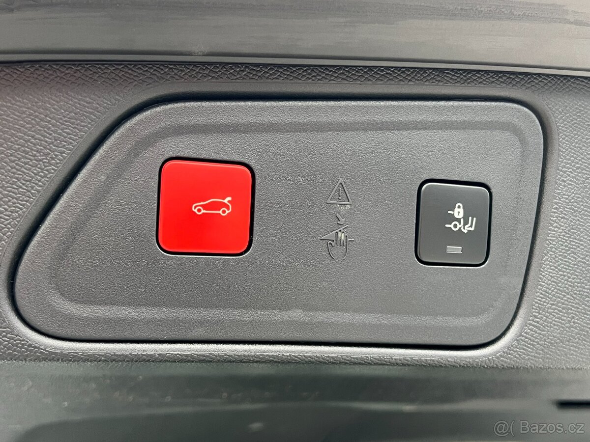 Peugeot 3008 1.5 HDi 96kW AUTOMAT KAMERA ČR - 16