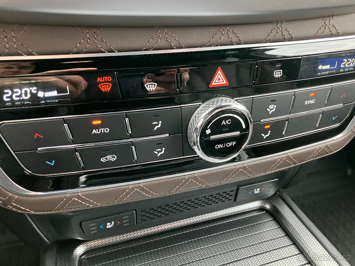 SSANGYONG REXTON 2,2D PREMIUM 4X4 - 16