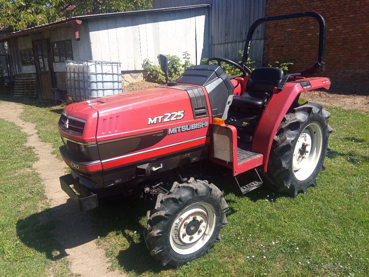 Malotraktor Mitsubishi MT 225 - 16