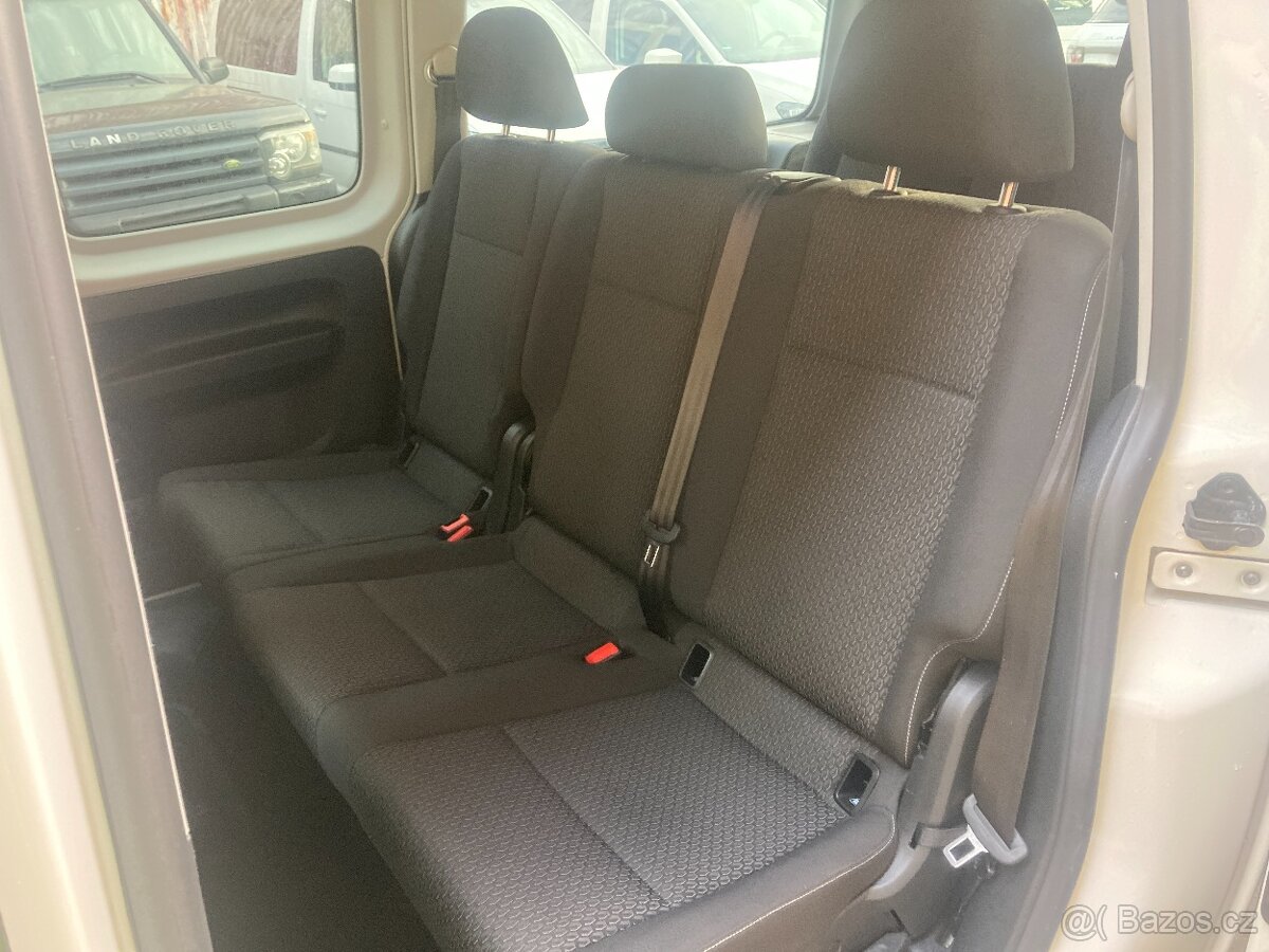 VOLKSWAGEN CADDY MAXI 1,4 Si 7míst 150k HIGHLINE - 16