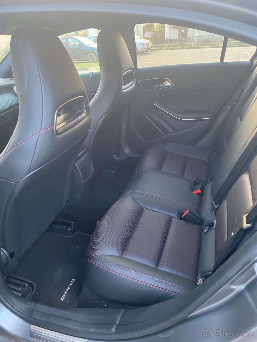 Mercedes Benz A 200 amg line - 16