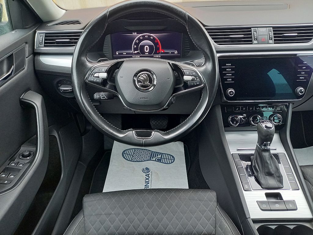 Škoda Superb, 2.0TDi DSG-Navi-LED - 16