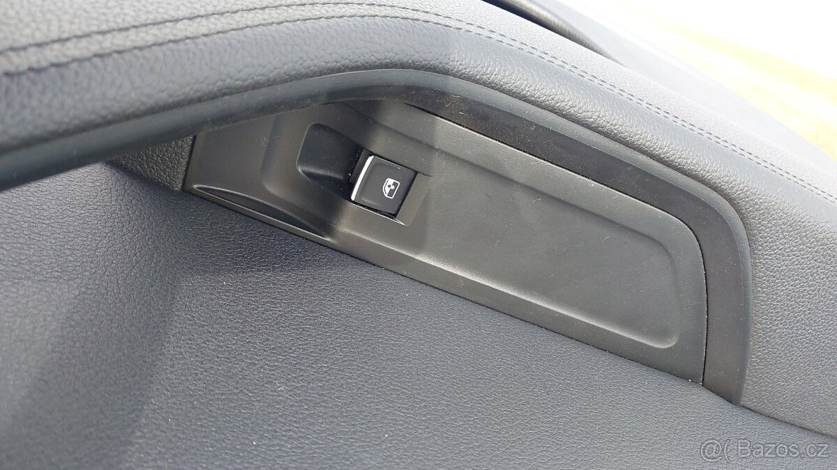 Škoda Superb III – Dveře LZ combi - 16