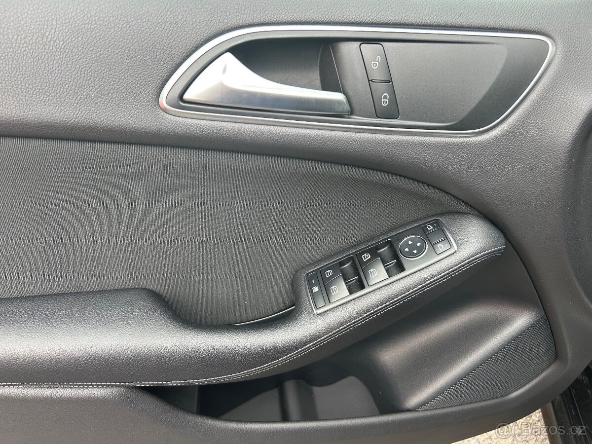 Mercedes-Benz B180 2016 90kw původ ČR, servis MB - 16