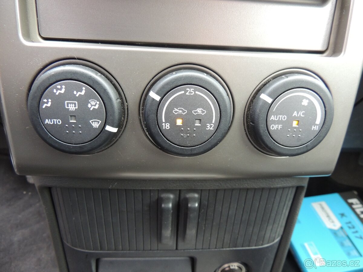 Nissan X-TRAIL T30 121kw rok 2004 - 16