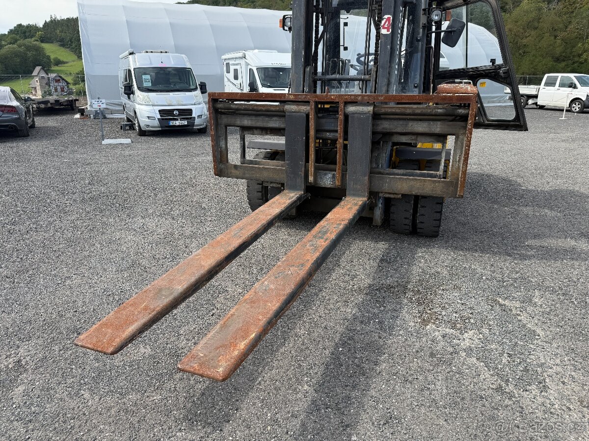 Vysokozdvižný vozík Hyundai HDF 70-7s - zvedá 7t - 16