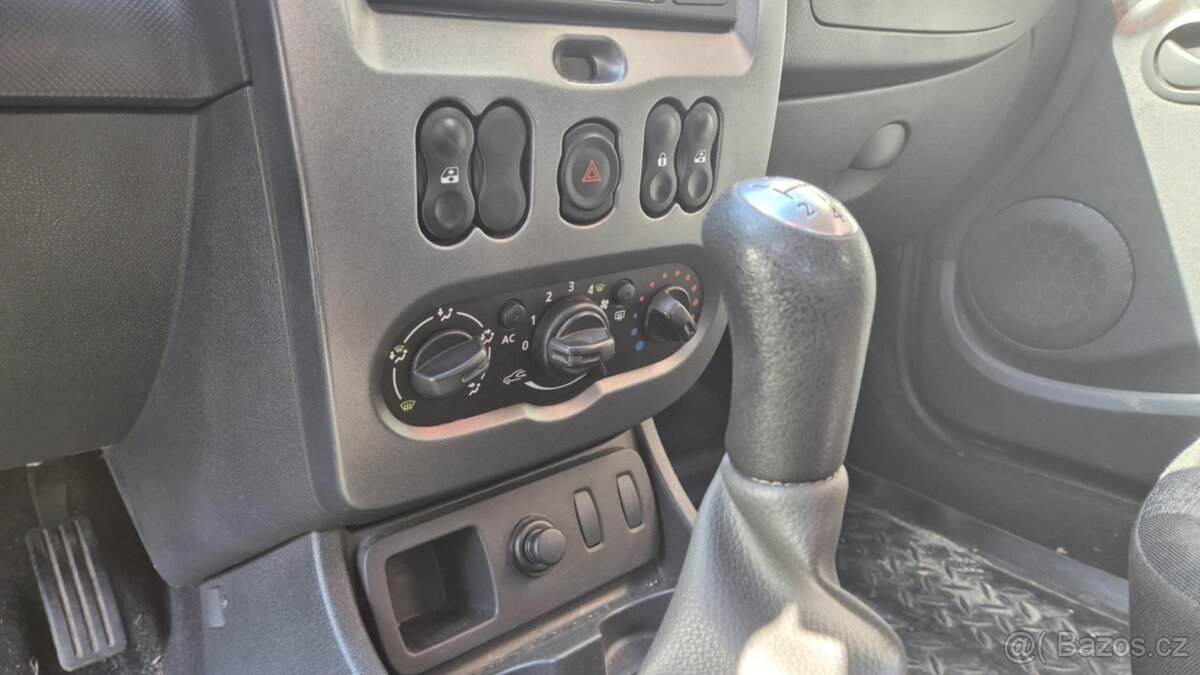 Dacia Duster 1,6i 16V 77kw - 16