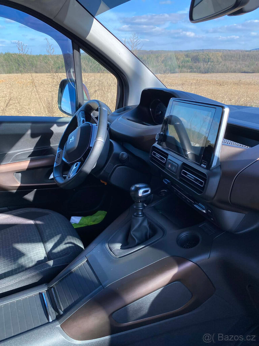 Peugeot Rifter GT v záruce - 16