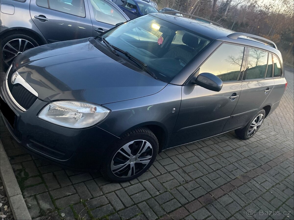 Škoda Fabia 2 1.6 16 v benzin 2009 top stav - 16