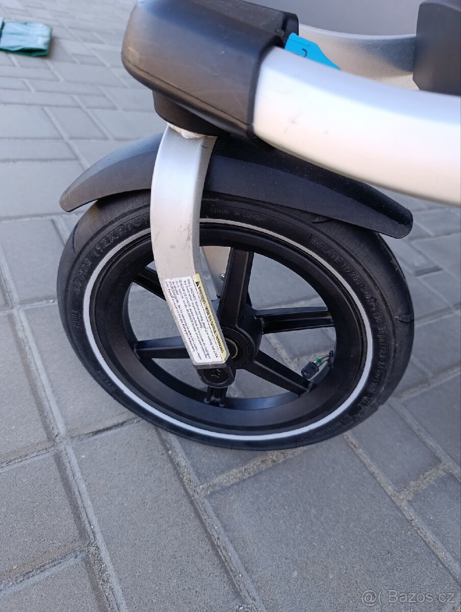 Thule Urban Glide 2 - 16