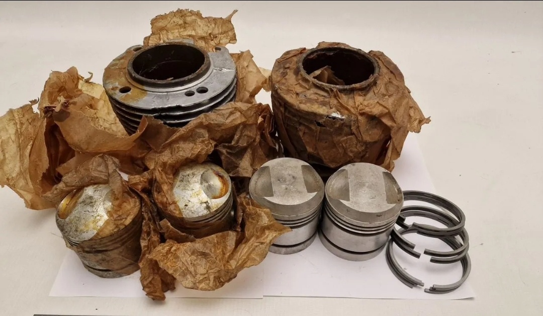 Originální nové motory z vojenského depozitu Dněpr K750 - 16