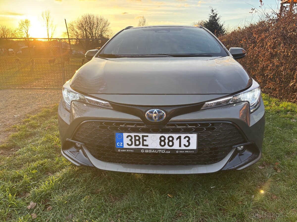 Toyota Corolla TS 1.8 hybrid e-CVT - 16