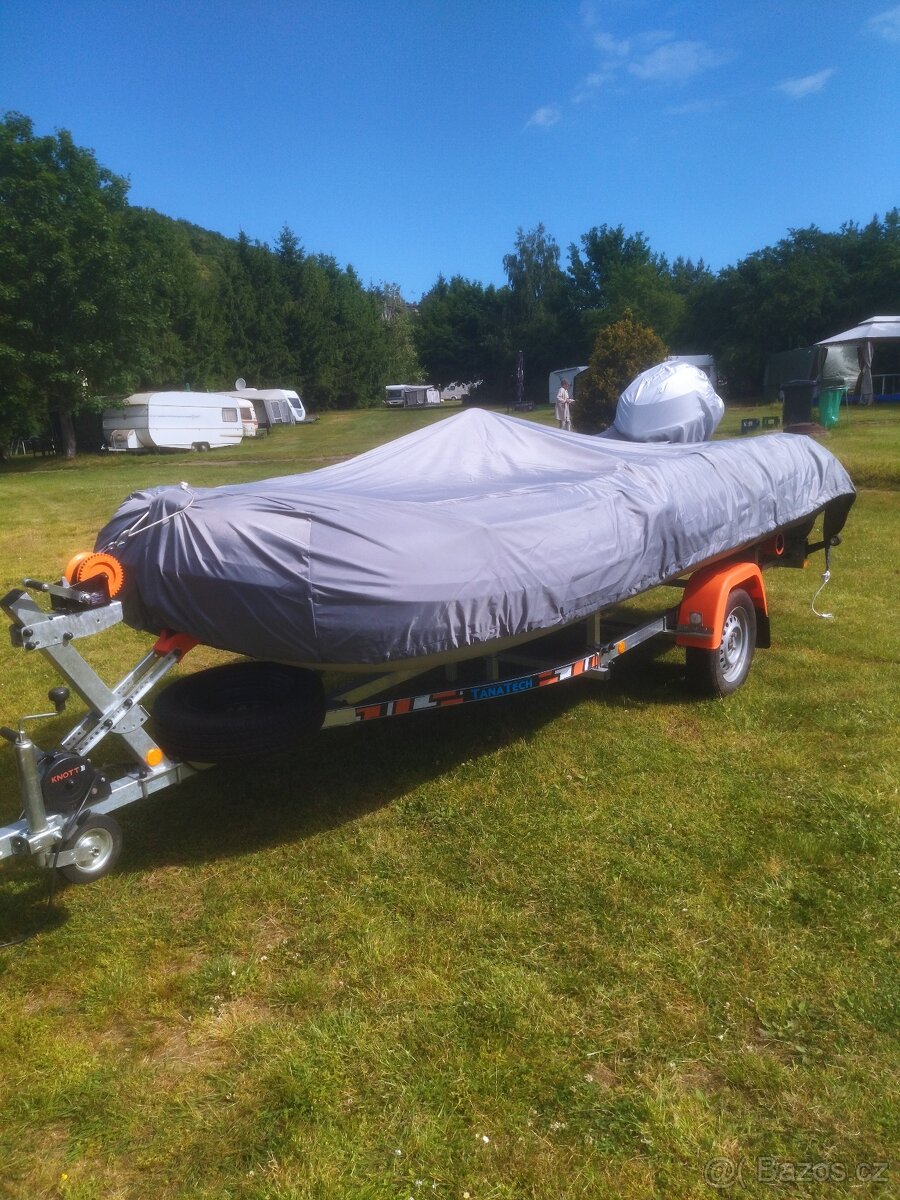 Motorový člun - 16